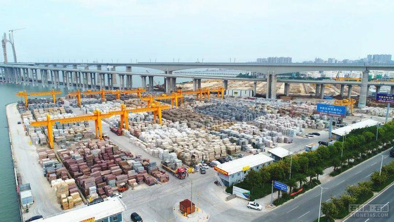岩板台面定制和成品区别